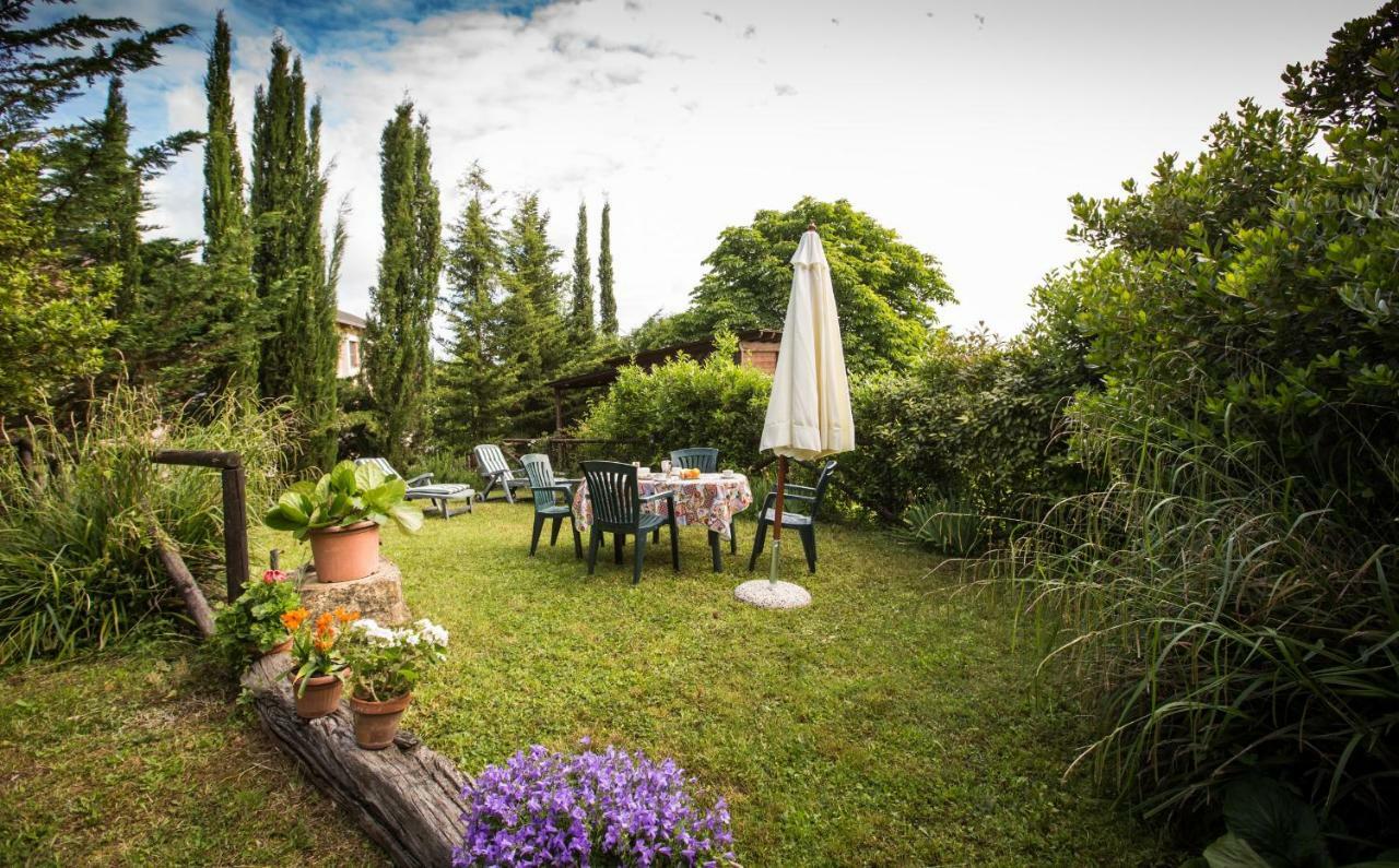 Rustico In Pietra Villa Chianni Exterior photo